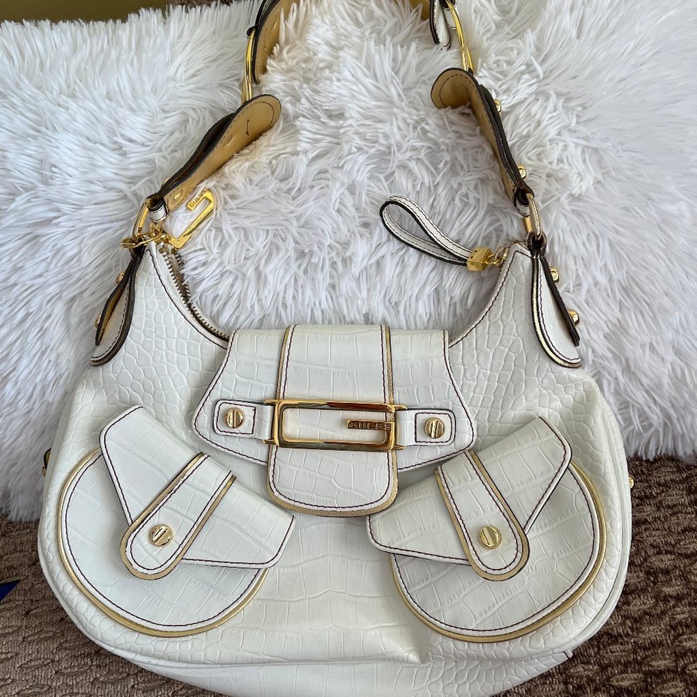 GUESS WHITE SHOULDER BAG